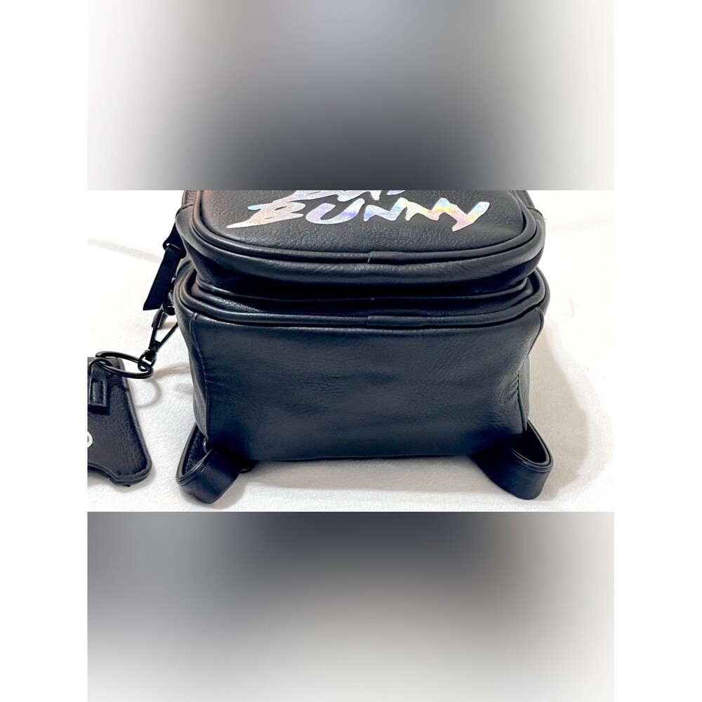 Bad Bunny El Ultimo Tour Del Mundo 2022 Mini Backpack & Sanitizer Like NEW - Picture 4 of 6